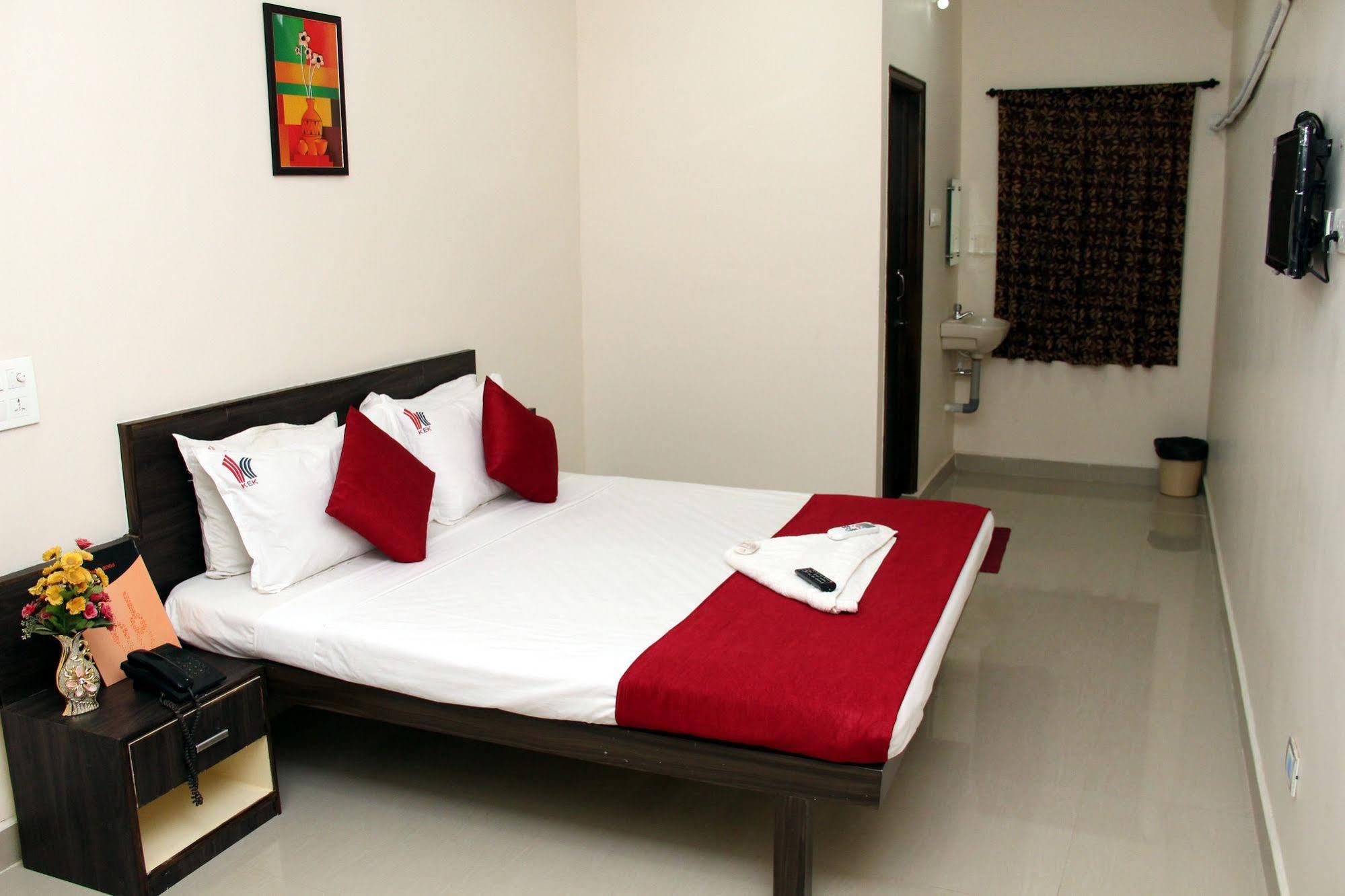 Kek Accommodation Chennai Dış mekan fotoğraf