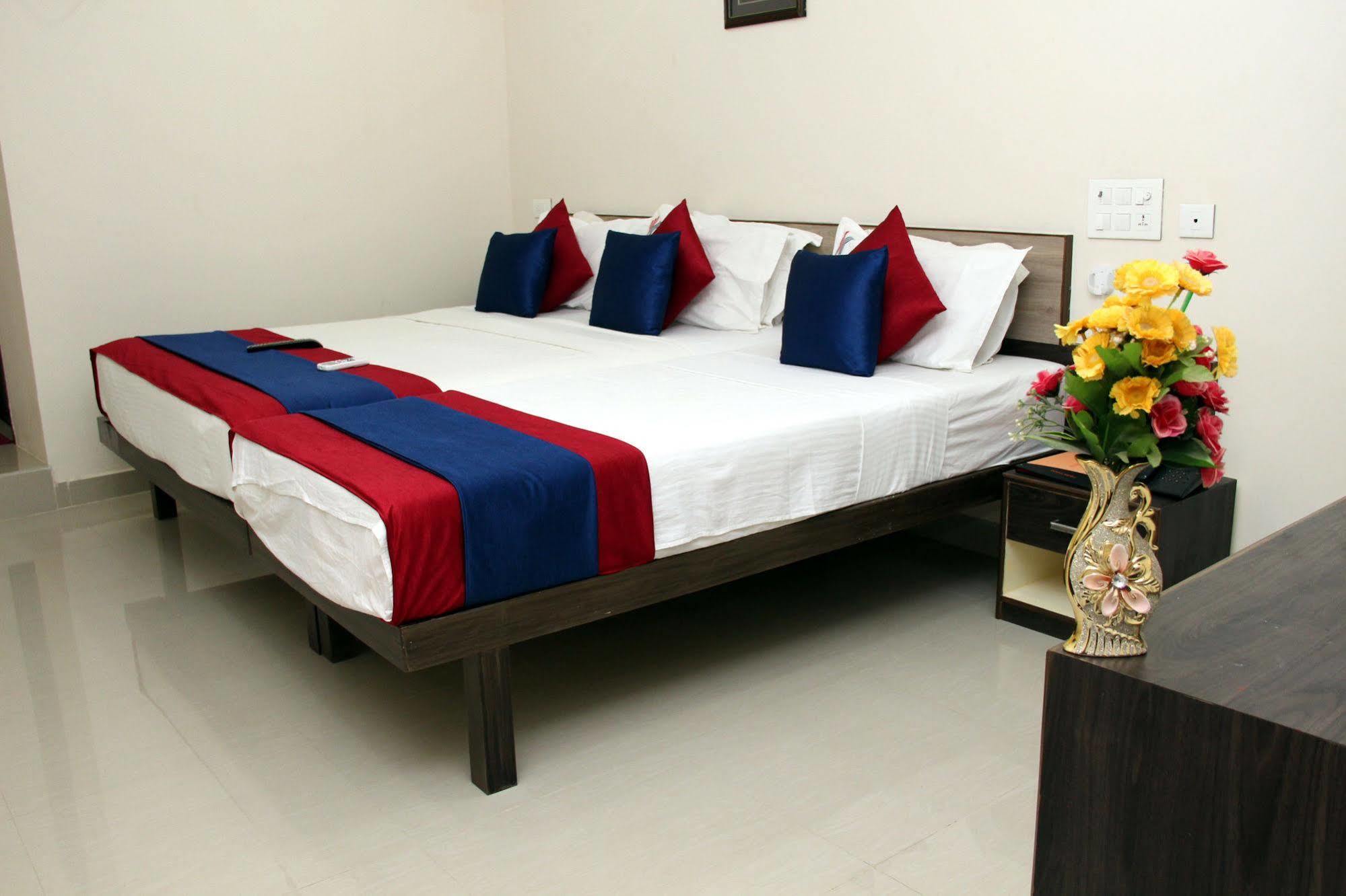 Kek Accommodation Chennai Dış mekan fotoğraf